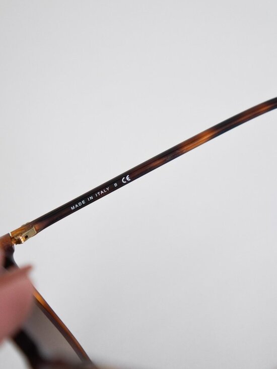 CHANEL SUNGLASSES IN BROWN TORTOISE main image 5